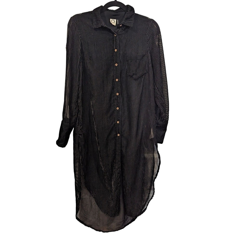 Akemi + Kin Anthropologie Black Burnout Velvet‎ Button Down High Low Tunic XS